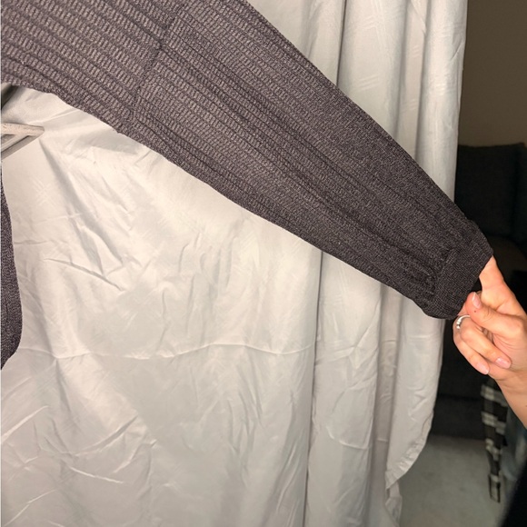 Women's Black Balloon Sleeve Sweater - Picture 3 of 4